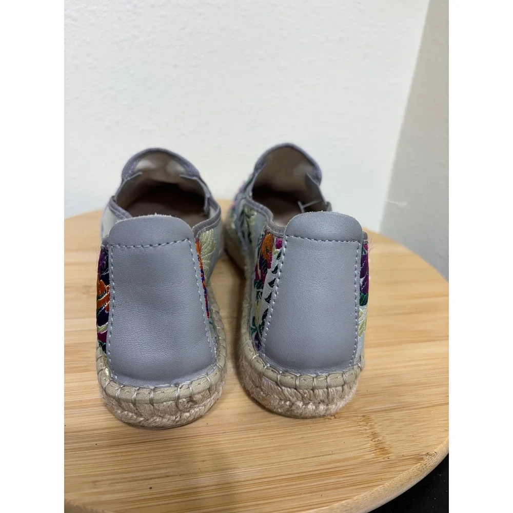 Fabiolas Espadrilles Size 8 Floral Embroidered Silver Handcrafted Spain EU 39